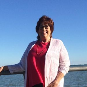 Meet your Posher, Marci